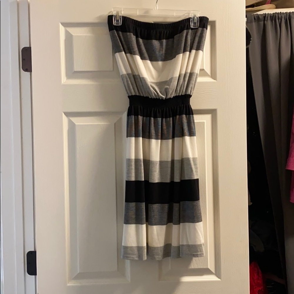 Strapless dress